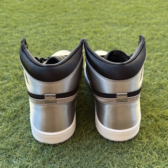 Air Jordan 1 Retro High OG main image 4